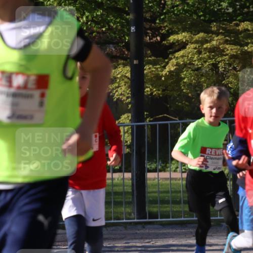 25.04.2025 - Das Zehntel Zöllner http://msf.ph/oto/7674242 26.04.2025 07:45:17 Laufen 4, 2370, 3946 meine-sportfotos.de
