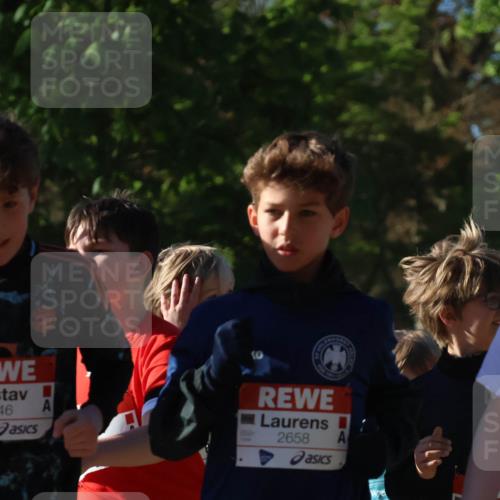 25.04.2025 - Das Zehntel Zöllner http://msf.ph/oto/7674287 26.04.2025 07:45:22 Laufen 2646, 10, 2658 meine-sportfotos.de