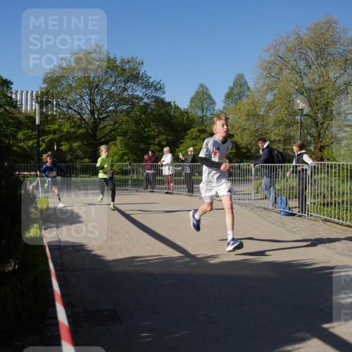 25.04.2025 - Das Zehntel Zöllner http://msf.ph/oto/7674292 26.04.2025 08:40:14 Laufen  meine-sportfotos.de