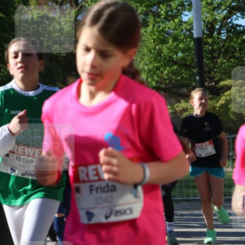 25.04.2025 - Das Zehntel Zöllner http://msf.ph/oto/7674337 26.04.2025 07:45:26 Laufen 391, 1661, 3342, 3333 meine-sportfotos.de