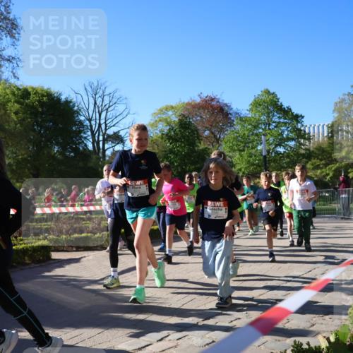 25.04.2025 - Das Zehntel Zöllner http://msf.ph/oto/7674368 26.04.2025 07:45:29 Laufen  meine-sportfotos.de