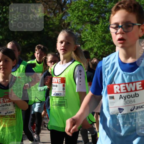 25.04.2025 - Das Zehntel Zöllner http://msf.ph/oto/7674395 26.04.2025 07:45:32 Laufen 3580, 8581, 3084 meine-sportfotos.de