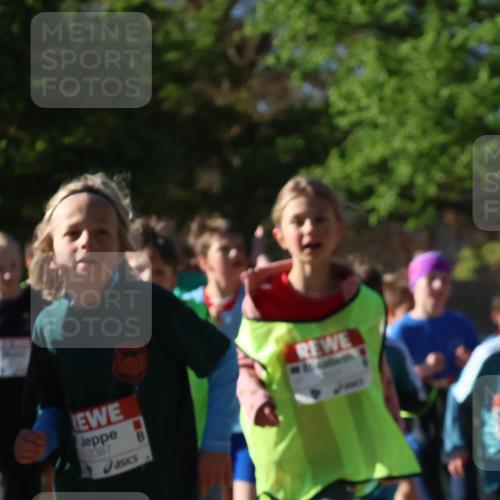 25.04.2025 - Das Zehntel Zöllner http://msf.ph/oto/7674473 26.04.2025 07:45:42 Laufen 2387 meine-sportfotos.de