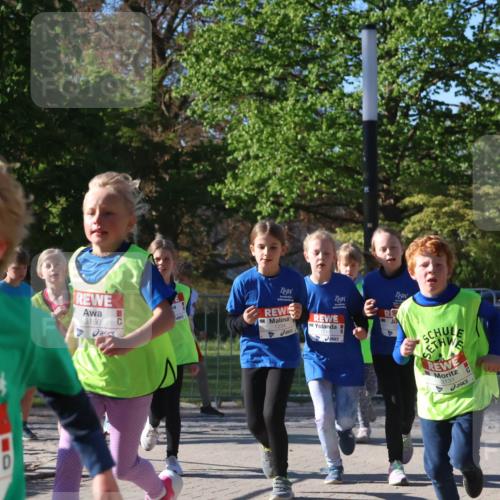 25.04.2025 - Das Zehntel Zöllner http://msf.ph/oto/7674619 26.04.2025 07:45:54 Laufen 1329, 3150, 1234, 3131 meine-sportfotos.de