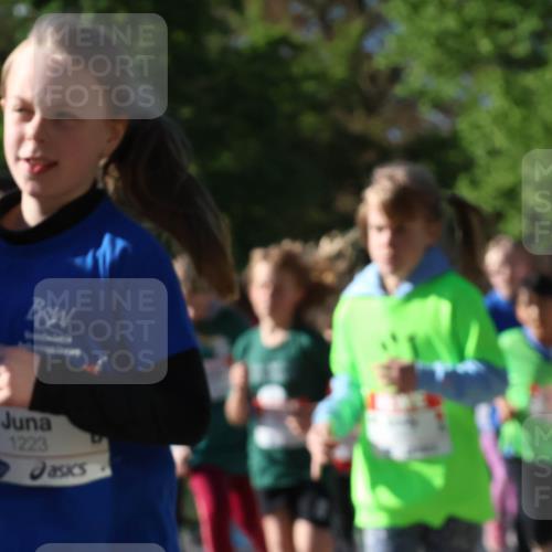 25.04.2025 - Das Zehntel Zöllner http://msf.ph/oto/7674645 26.04.2025 07:45:57 Laufen 1223 meine-sportfotos.de