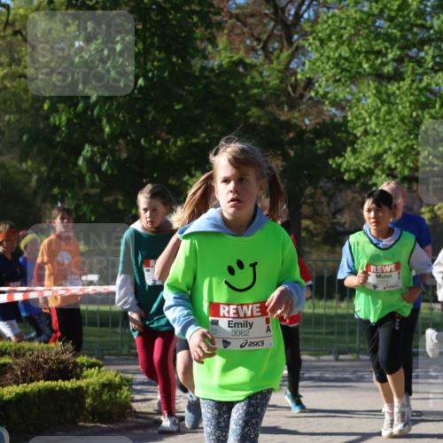 25.04.2025 - Das Zehntel Zöllner http://msf.ph/oto/7674650 26.04.2025 07:45:57 Laufen 3062 meine-sportfotos.de