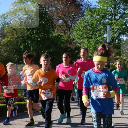 25.04.2025 - Das Zehntel Zöllner http://msf.ph/oto/7674700 26.04.2025 07:46:02 Laufen 3673, 3688, 1954 meine-sportfotos.de