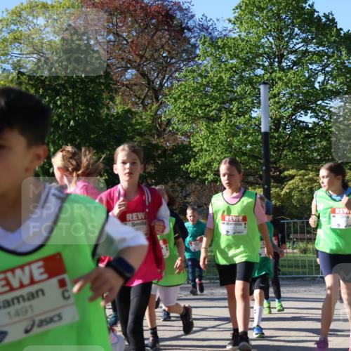 25.04.2025 - Das Zehntel Zöllner http://msf.ph/oto/7674744 26.04.2025 07:46:05 Laufen 1491, 3501 meine-sportfotos.de