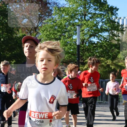 25.04.2025 - Das Zehntel Zöllner http://msf.ph/oto/7674839 26.04.2025 07:46:13 Laufen 1167, 1680, 3913 meine-sportfotos.de
