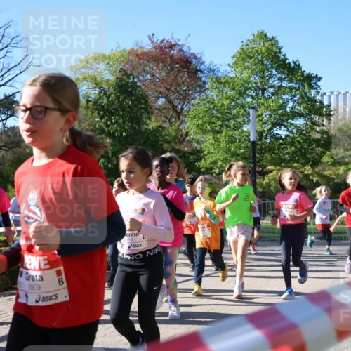25.04.2025 - Das Zehntel Zöllner http://msf.ph/oto/7674870 26.04.2025 07:46:16 Laufen 3909, 2585 meine-sportfotos.de