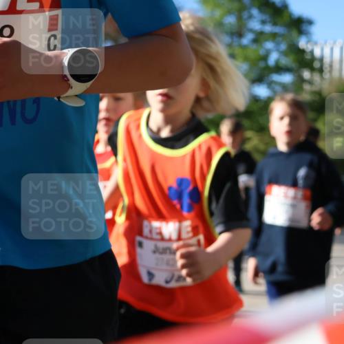 25.04.2025 - Das Zehntel Zöllner http://msf.ph/oto/7674973 26.04.2025 07:46:27 Laufen 2742 meine-sportfotos.de