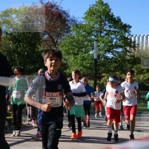 25.04.2025 - Das Zehntel Zöllner http://msf.ph/oto/7674987 26.04.2025 07:46:29 Laufen 1081, 1058, 3414 meine-sportfotos.de