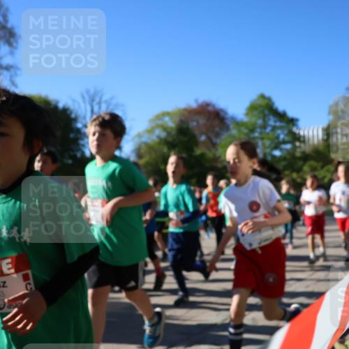 25.04.2025 - Das Zehntel Zöllner http://msf.ph/oto/7675005 26.04.2025 07:46:33 Laufen 383 meine-sportfotos.de