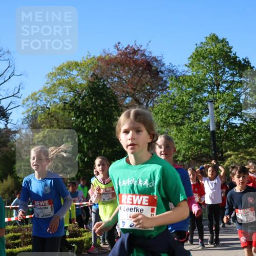 25.04.2025 - Das Zehntel Zöllner http://msf.ph/oto/7675031 26.04.2025 07:46:35 Laufen 1599, 1980, 3571 meine-sportfotos.de