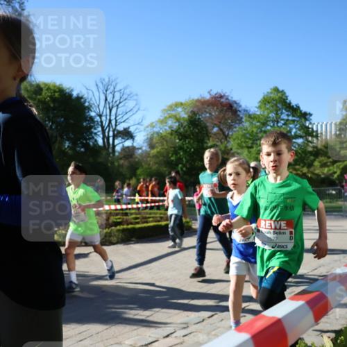 25.04.2025 - Das Zehntel Zöllner http://msf.ph/oto/7675121 26.04.2025 07:46:42 Laufen 1577 meine-sportfotos.de