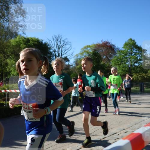 25.04.2025 - Das Zehntel Zöllner http://msf.ph/oto/7675136 26.04.2025 07:46:43 Laufen 085 meine-sportfotos.de