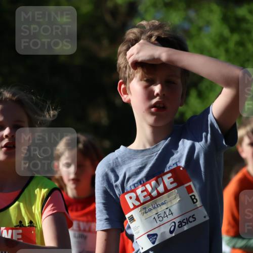25.04.2025 - Das Zehntel Zöllner http://msf.ph/oto/7675161 26.04.2025 07:46:46 Laufen 1544, 1544 meine-sportfotos.de