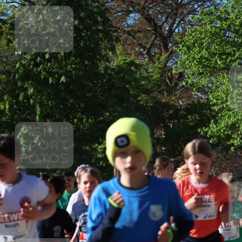 25.04.2025 - Das Zehntel Zöllner http://msf.ph/oto/7675242 26.04.2025 07:46:53 Laufen 1712, 2437, 1521 meine-sportfotos.de