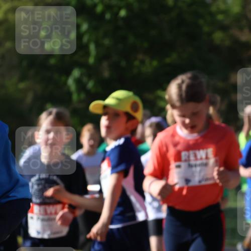 25.04.2025 - Das Zehntel Zöllner http://msf.ph/oto/7675252 26.04.2025 07:46:54 Laufen  meine-sportfotos.de