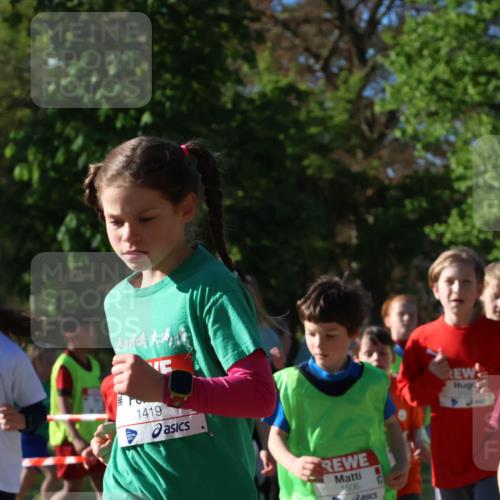 25.04.2025 - Das Zehntel Zöllner http://msf.ph/oto/7675300 26.04.2025 07:46:57 Laufen 1419, 1506, 126 meine-sportfotos.de