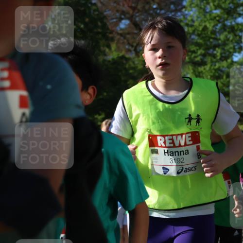 25.04.2025 - Das Zehntel Zöllner http://msf.ph/oto/7675387 26.04.2025 07:47:04 Laufen 3192 meine-sportfotos.de