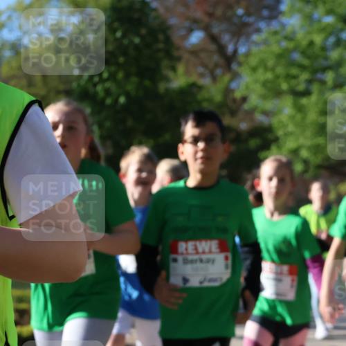 25.04.2025 - Das Zehntel Zöllner http://msf.ph/oto/7675401 26.04.2025 07:47:05 Laufen  meine-sportfotos.de