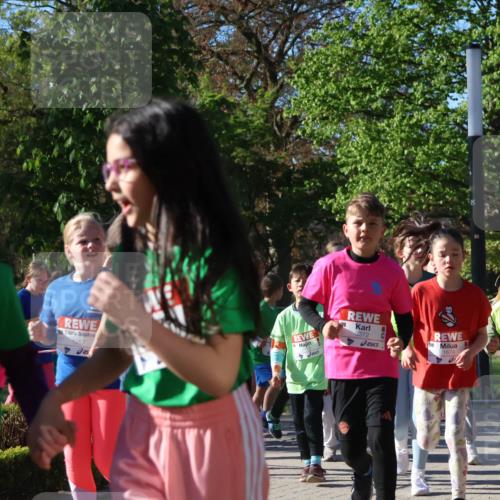 25.04.2025 - Das Zehntel Zöllner http://msf.ph/oto/7675414 26.04.2025 07:47:06 Laufen 1257, 3372, 1674, 1627 meine-sportfotos.de