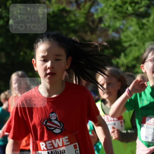25.04.2025 - Das Zehntel Zöllner http://msf.ph/oto/7675436 26.04.2025 07:47:07 Laufen 1627 meine-sportfotos.de
