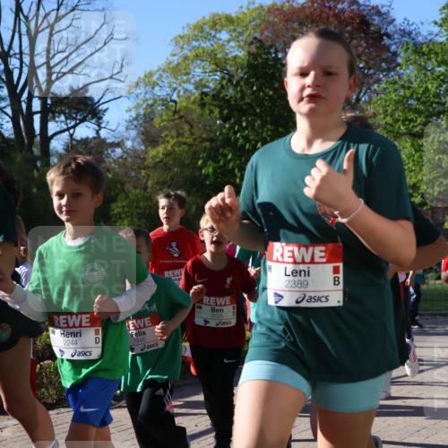 25.04.2025 - Das Zehntel Zöllner http://msf.ph/oto/7675505 26.04.2025 07:47:11 Laufen 2390, 2244, 1346, 2225, 2389, 1 meine-sportfotos.de