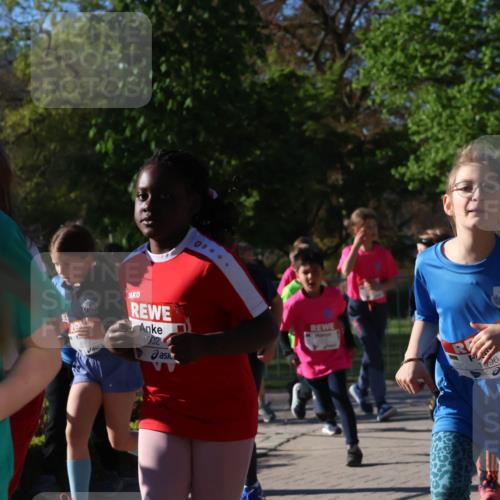 25.04.2025 - Das Zehntel Zöllner http://msf.ph/oto/7675525 26.04.2025 07:47:13 Laufen 1902, 996 meine-sportfotos.de
