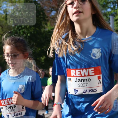 25.04.2025 - Das Zehntel Zöllner http://msf.ph/oto/7675537 26.04.2025 07:47:14 Laufen 1996, 2027 meine-sportfotos.de