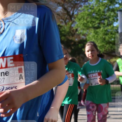 25.04.2025 - Das Zehntel Zöllner http://msf.ph/oto/7675543 26.04.2025 07:47:14 Laufen 2027 meine-sportfotos.de
