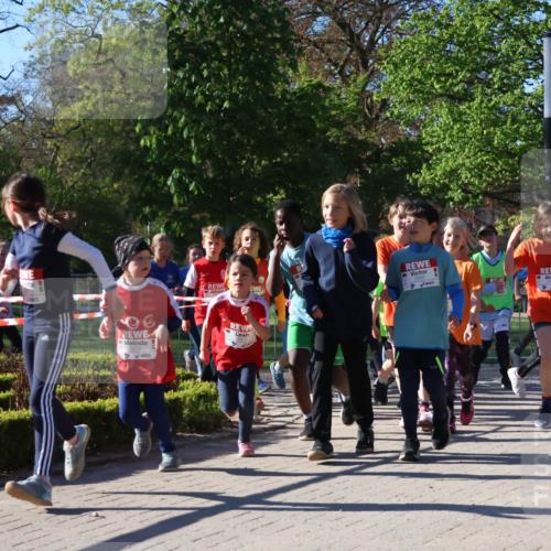 25.04.2025 - Das Zehntel Zöllner http://msf.ph/oto/7675623 26.04.2025 07:47:20 Laufen  meine-sportfotos.de