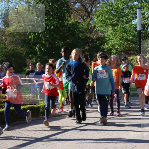 25.04.2025 - Das Zehntel Zöllner http://msf.ph/oto/7675629 26.04.2025 07:47:20 Laufen 382 meine-sportfotos.de