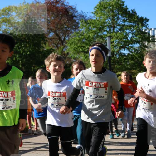 25.04.2025 - Das Zehntel Zöllner http://msf.ph/oto/7675687 26.04.2025 07:47:25 Laufen 3118, 2146, 2138, 2141, 1967 meine-sportfotos.de