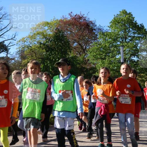 25.04.2025 - Das Zehntel Zöllner http://msf.ph/oto/7675713 26.04.2025 07:47:27 Laufen 3683, 1523, 3731, 183 meine-sportfotos.de