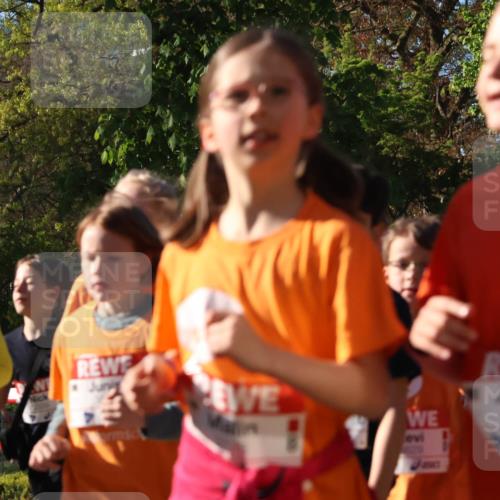 25.04.2025 - Das Zehntel Zöllner http://msf.ph/oto/7675730 26.04.2025 07:47:28 Laufen  meine-sportfotos.de