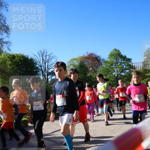 25.04.2025 - Das Zehntel Zöllner http://msf.ph/oto/7675754 26.04.2025 07:47:30 Laufen  meine-sportfotos.de