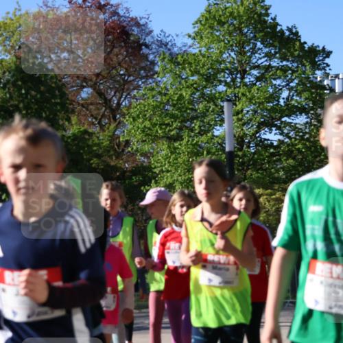 25.04.2025 - Das Zehntel Zöllner http://msf.ph/oto/7675865 26.04.2025 07:47:39 Laufen  meine-sportfotos.de