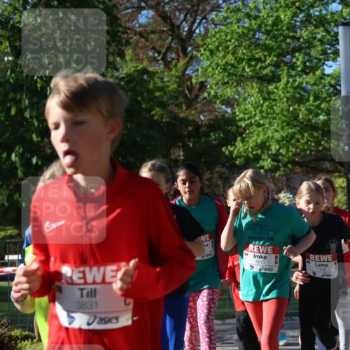 25.04.2025 - Das Zehntel Zöllner http://msf.ph/oto/7675928 26.04.2025 07:47:45 Laufen 3831, 1615, 1145 meine-sportfotos.de