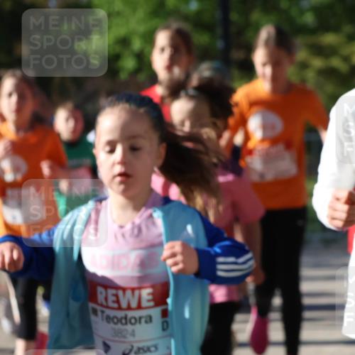 25.04.2025 - Das Zehntel Zöllner http://msf.ph/oto/7675947 26.04.2025 07:47:47 Laufen 3824, 2824 meine-sportfotos.de