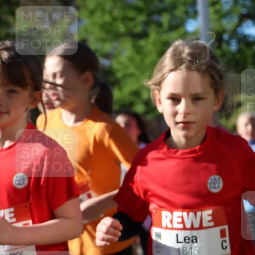 25.04.2025 - Das Zehntel Zöllner http://msf.ph/oto/7675974 26.04.2025 07:47:49 Laufen 1845 meine-sportfotos.de