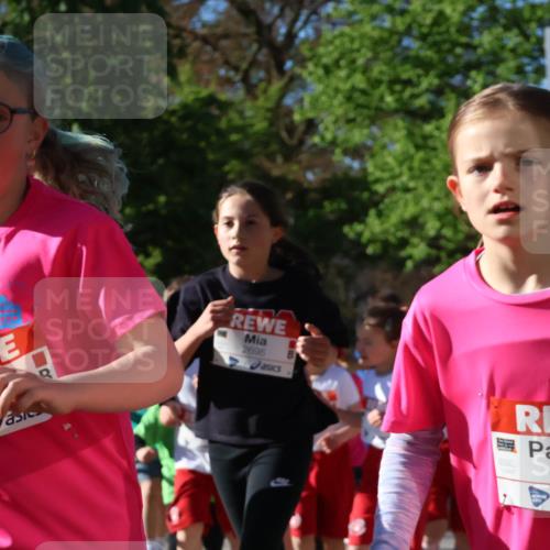 25.04.2025 - Das Zehntel Zöllner http://msf.ph/oto/7676010 26.04.2025 07:47:51 Laufen 3833, 350, 2698, 3330 meine-sportfotos.de