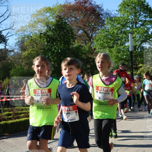 25.04.2025 - Das Zehntel Zöllner http://msf.ph/oto/7676095 26.04.2025 07:47:57 Laufen 1150, 357, 3570, 2578 meine-sportfotos.de