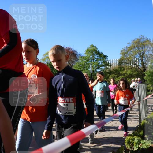 25.04.2025 - Das Zehntel Zöllner http://msf.ph/oto/7676268 26.04.2025 07:48:09 Laufen 6, 3842 meine-sportfotos.de
