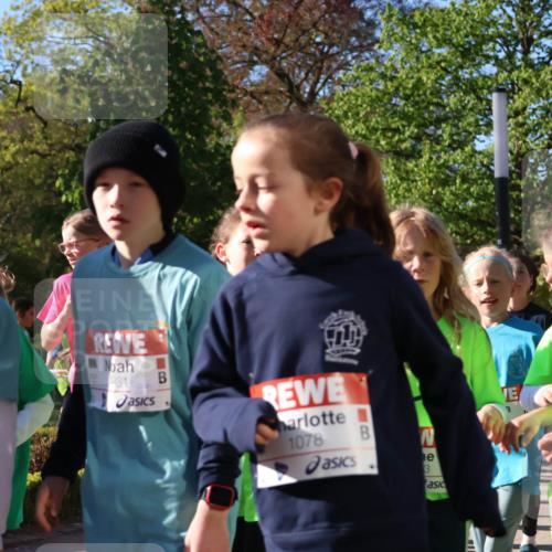 25.04.2025 - Das Zehntel Zöllner http://msf.ph/oto/7676321 26.04.2025 07:48:13 Laufen 2877, 931, 1078, 3, 3007 meine-sportfotos.de