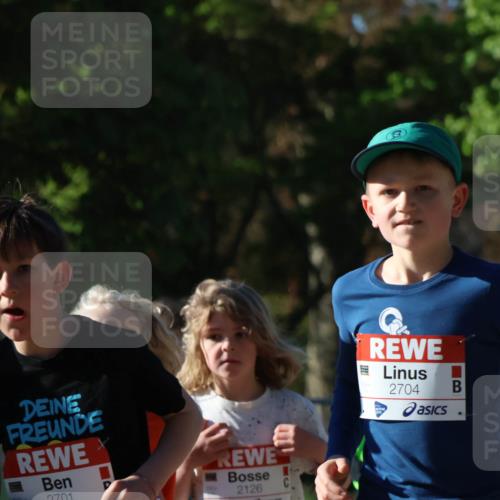 25.04.2025 - Das Zehntel Zöllner http://msf.ph/oto/7676449 26.04.2025 07:48:22 Laufen 2701, 2126, 2704, 9 meine-sportfotos.de