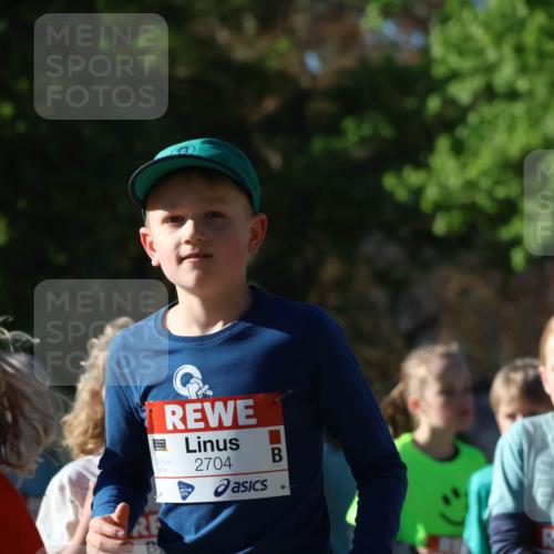 25.04.2025 - Das Zehntel Zöllner http://msf.ph/oto/7676452 26.04.2025 07:48:22 Laufen 2704, 3, 2704 meine-sportfotos.de
