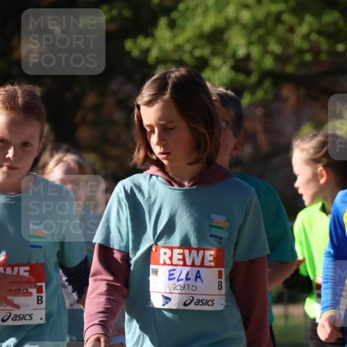 25.04.2025 - Das Zehntel Zöllner http://msf.ph/oto/7676475 26.04.2025 07:48:24 Laufen 1583, 290, 2915, 2422 meine-sportfotos.de