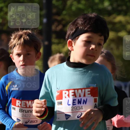 25.04.2025 - Das Zehntel Zöllner http://msf.ph/oto/7676480 26.04.2025 07:48:25 Laufen 2934, 2422 meine-sportfotos.de
